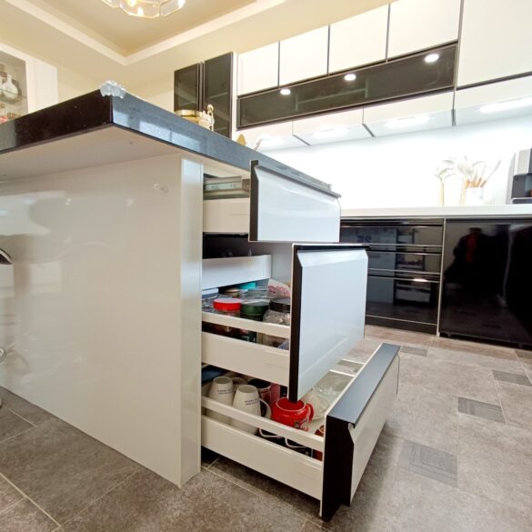 325755783_1611181492715610_7090836364422114959_n